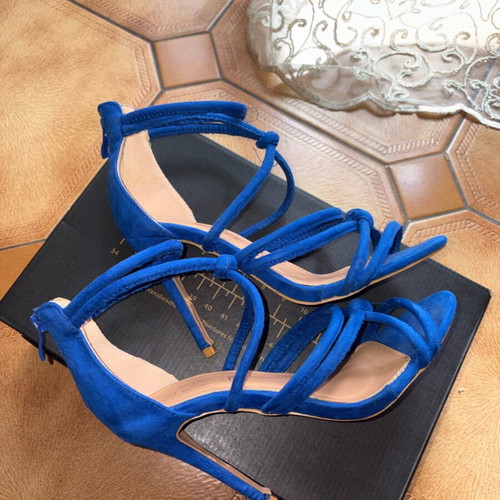 Blue suede sandals used with laces and thin heel size 38