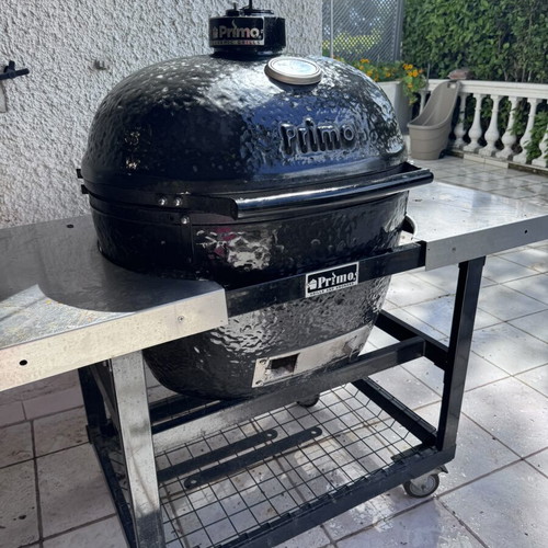 Primo Oval XL Ceramic Grill used with accessories
