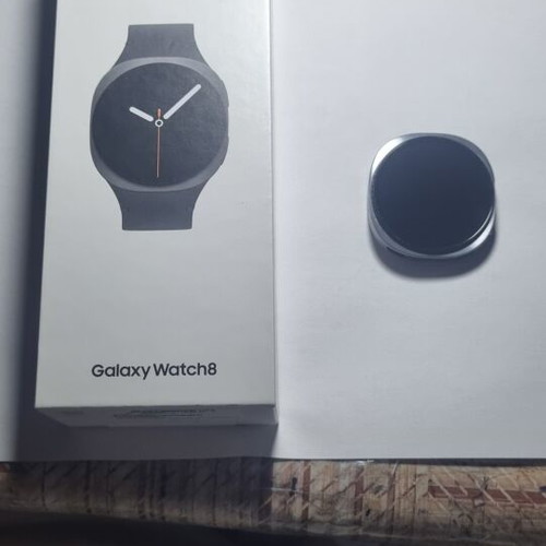 Samsung Galaxy Watch 8 44mm 32GB 435mAh like new