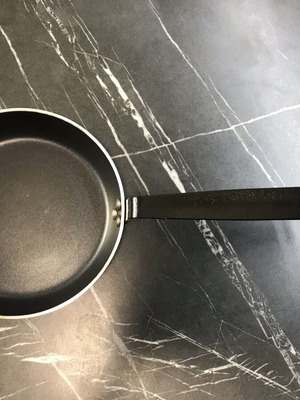 Akis Petretzikis frying pan 20cm like new, nonstick aluminum