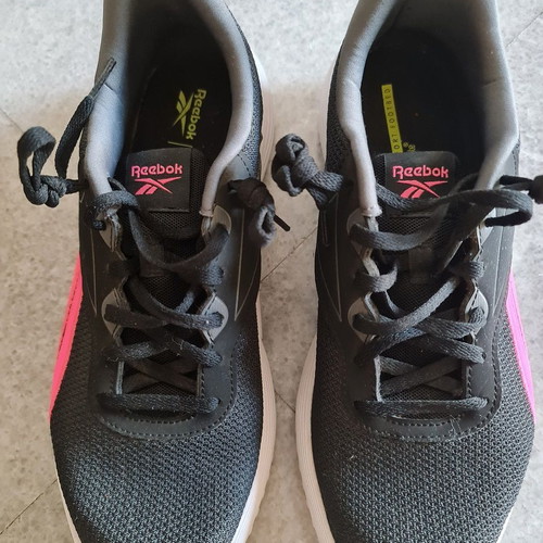 Reebok women's athletic shoes No41 like new
