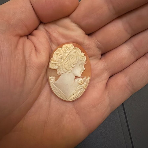Cameo old used genuine hand-carved