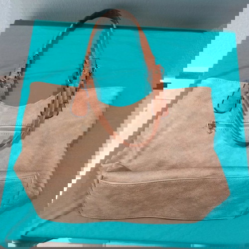 Γυναικείες τσάντες μεταχειρισμένες, 2 μπεζ με δώρο τρίτη δερμάτινη