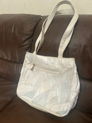 Leather purse used, white handbag