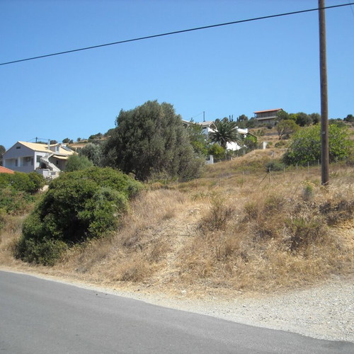Land plot corner buildable 661 m² in Nea Styra