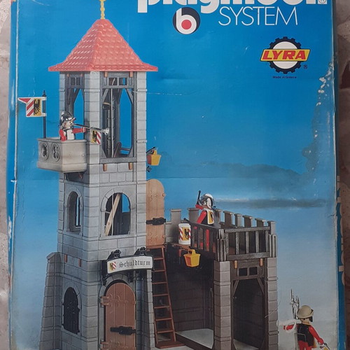 Lyra Playmobil Knight Castle with Box used
