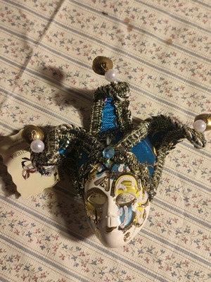 Handmade mask from Venice with magnet and hook new