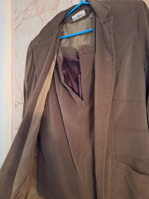 Benissimo women's suit set jacket and skirt like new