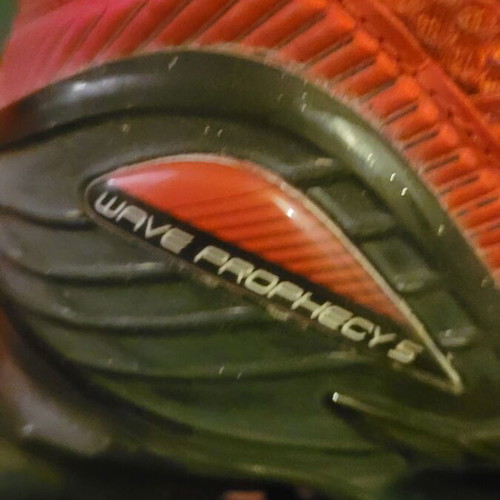 Mizuno Prothesis 5 running shoes like new, red size 44.5