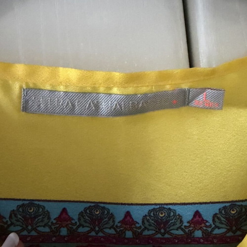 Dress large, summer yellow with bold patterns, like new