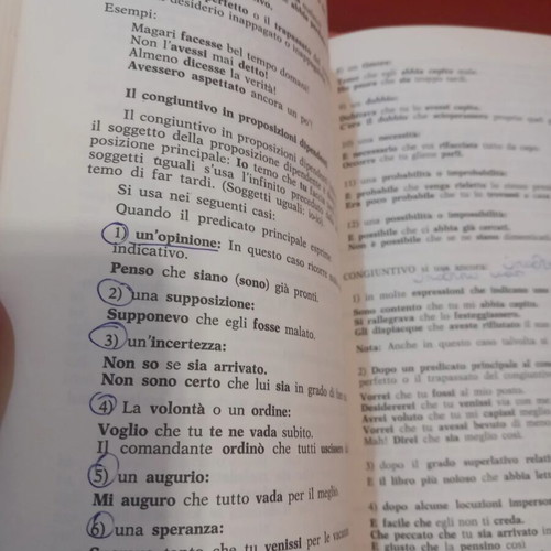 La lingua italiana per stranieri corso medio lezioni book used