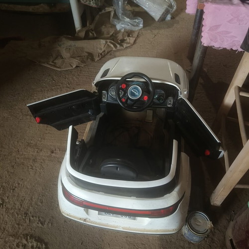 Electric children's car