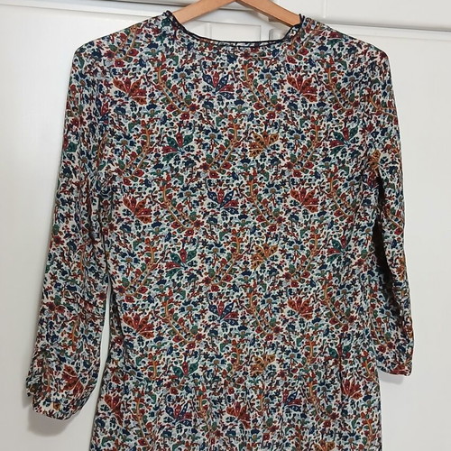 Zara Basic floral women's shirt size XS like new, multicolor