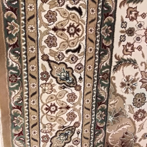 Rug 2x3 new with earthy colors and antistatic threads