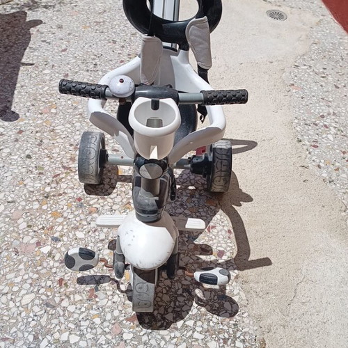 Smart Bike tricycle used with safety belt and steering stick
