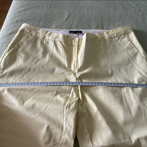 Tommy Hilfiger classic pants like new, size 12 US, yellow