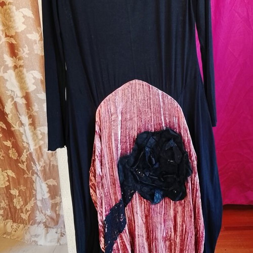 Galanis handmade balloon style dress XXL, black and pink velvet lace