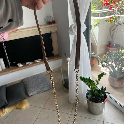 Butterfly belt like new with 2 gifts Love Moschino keychain and strap