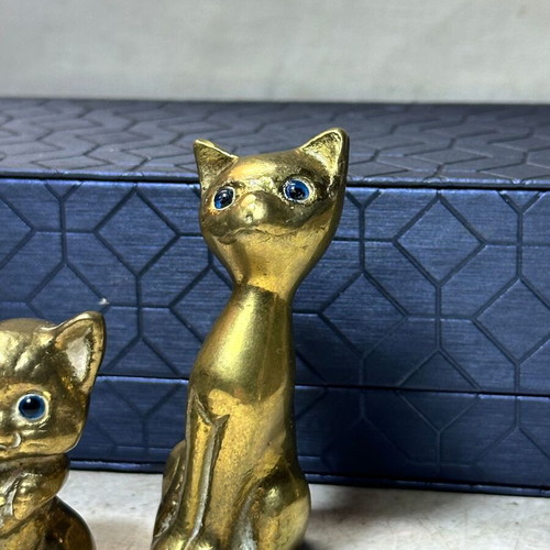 Vintage brass cat figurines set of 2 used