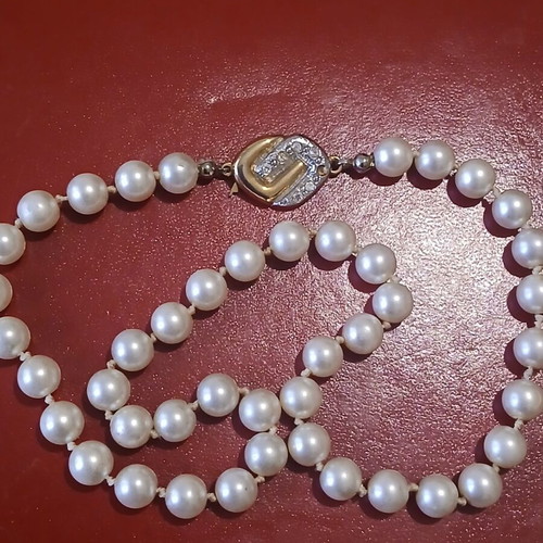 Necklace with faux pearls vintage, 42 cm, like new