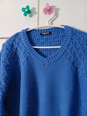 Paranoia sweater blue/purple like new