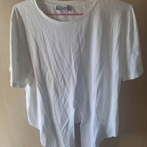 Tshirt with tie, new, white, one size up to 120 chest