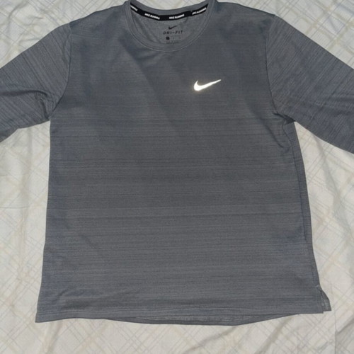 Nike gray isothermal shirt size S used