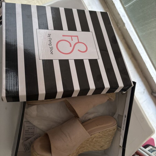 F S Feng Shoe women's nude suede platform sandals like new