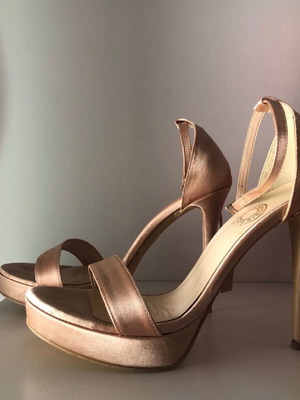 Satin sandals used with leather insole size 39