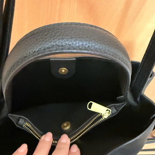 Mango crossbody bag like new, black