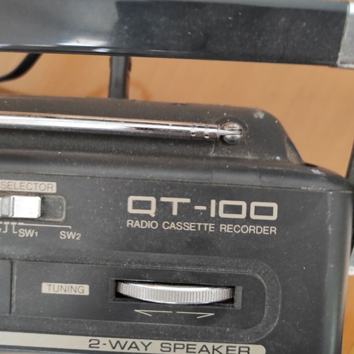 Sharp QT-100 radio cassette player black retro boombox like new