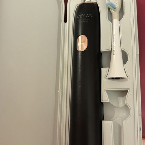 Electric toothbrush used with new replacement head