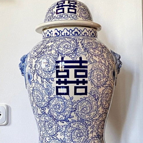 Chinese vase like new, 58 cm height