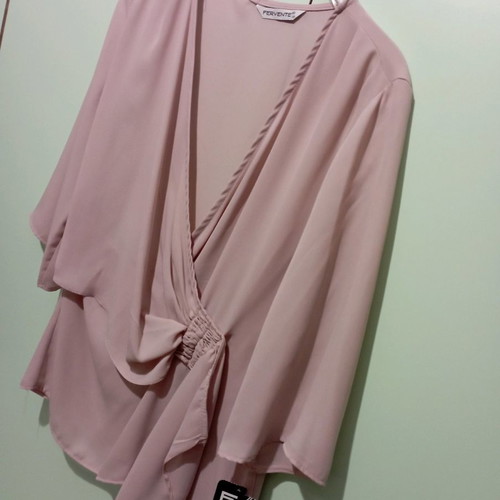 Blouse new, size 38