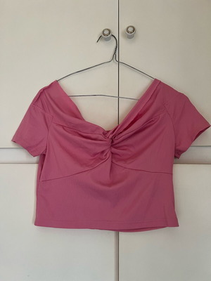 Pink short-sleeve crop top Shein like new, size L