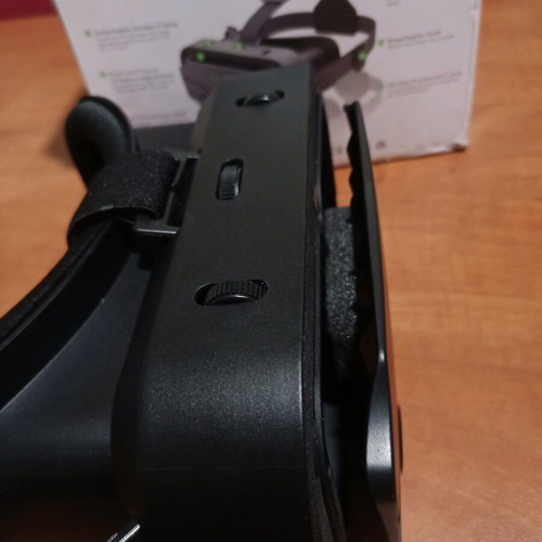 VR Shinecon glasses new with controller