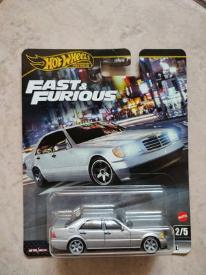 Mercedes-Benz 500 SEL Hot Wheels new, sealed packaging