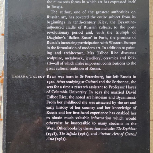 A Concise History of Russian Art book used, English language