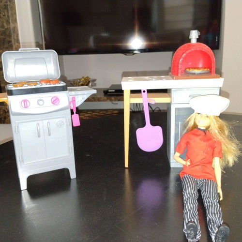 Barbie kitchen set with 2 chairs, table, BBQ, pizza oven and cook