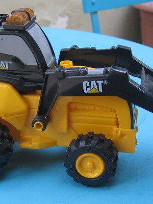 Cat Excavator Toy like new