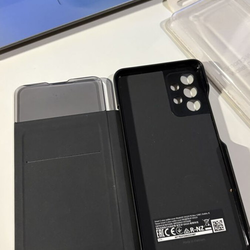Samsung Galaxy A32 4G case like new