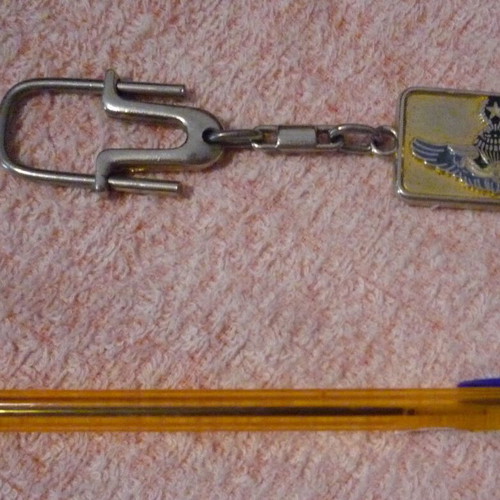 Keychain with Special Forces/ΟΥΚ badges used