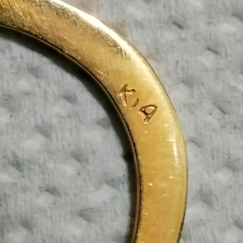 Gold keychain with genuine onyx fish design K14 used, rare 1960s
