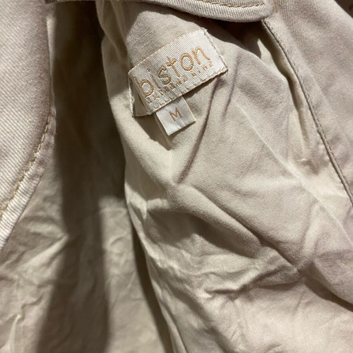 HemiPalto coat like new, size M, missing one button