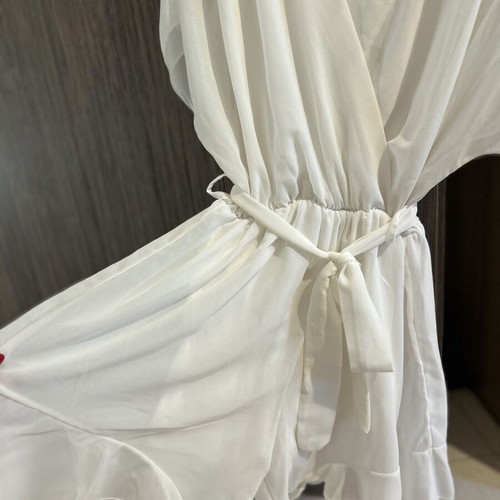 White one-piece shorts romper like new, size S