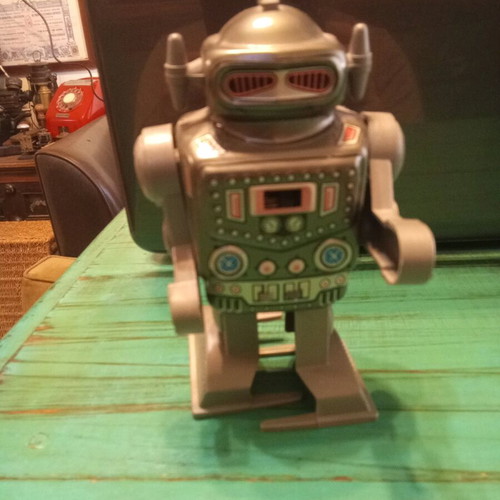 YONE robot used, wind-up tin-plastic, made in Japan