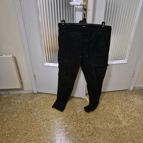 Cargo pants used, size Large, black