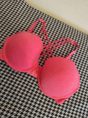H&M bra used, pink, size 80D with decorative straps