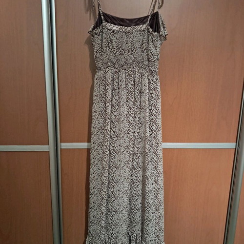 Taily Weijl dress with ruffles long very elegant like new, beige brown