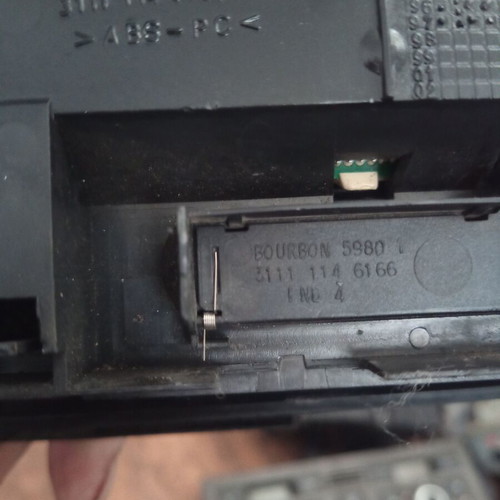 Car radio for Peugeot 406 (08.1995 - 01.2005) Philips used